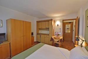 Standard Double Room room in La Roche Hotel Appartments