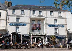 Hotels Hotel De L'univers : photos des chambres