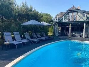 Villa Las Palmas - 戈斯蒂宁