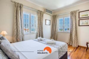 #128 Number 10 Villa by Home Holidays