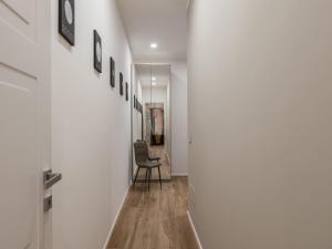 The Best Rent - Modern three-bedroom apartment a few steps from the Colosseum