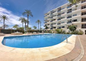 Skol 438 Super One-bedroom Apartment with Sea Views