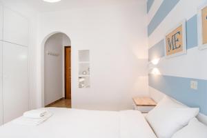 Livadia Seaside Studios 13