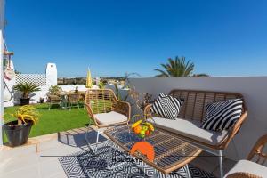#121 Clube Albufeira Flat with Pool by Home Holidays