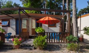 Mobile Home (2 Adults) room in Camping Village Mare Pineta