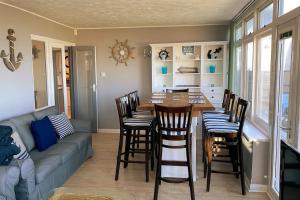 BRiSYL BEACH HOUSE, with amazing changing views!