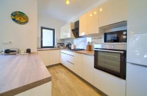 Apartments Paola & Karla with pool