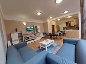 CsaládBarát Vendéglak Szegedi Magánszálláshely 9 fő részére, nagycsaládok és baráti társaságok részére - Röszke