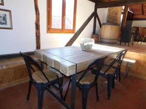 Chalets Chaleureuse Maison de pays Serre Chevalier4etoiles : photos des chambres