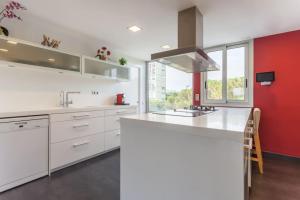 HHBCN Beach apartment Gava #1