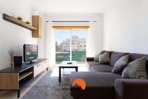 #118 T2 Quinta da Torre by Home Holidays