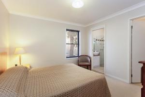 Honeysuckle Townhouses - 1062