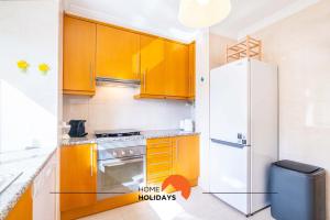 #115 Bernardo Flat by Home Holidays