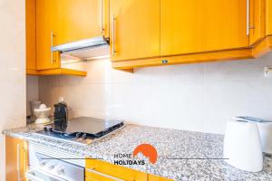 #115 Bernardo Flat by Home Holidays