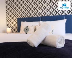 Four Bedroom House By Keysleeps Short Lets Milton Keynes Contractor Campbell Park Central Location
