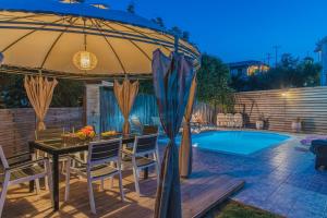 Danae Villas - 100m from beach