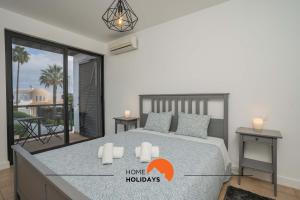 #111 Ocean View by Home Holidays