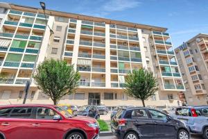 Alessias Flat - Caroli