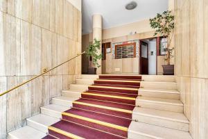 Alessias Flat - Caroli