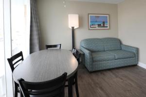 Two Room Efficiency Suite - Two Double Beds room in Biscayne Family Resort