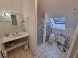 B&B / Chambres d'hotes Ty Coz Breizh Chambres d'hotes : Chambre Familiale - Vue sur Jardin