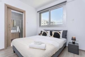 Mirage 2-BR Apartment in Larnaca