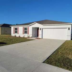 111 College - Waycross