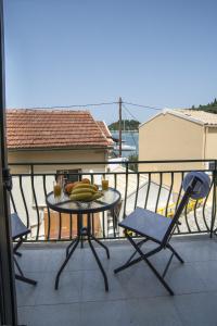 "SEASCAPE" Studio and Apts