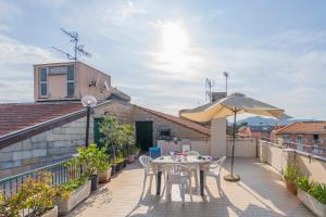 124 - Casa con Terrazza Sestri- 15Minuti a piedi dal Centro