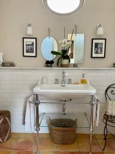 B&B / Chambres d'hotes Le Mas de la Rose : photos des chambres