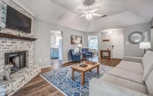 The Sunset Trace Bungalow - 米灵顿