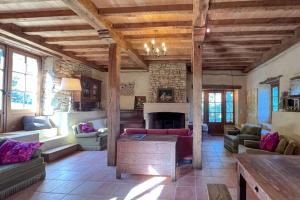 Maisons de vacances Maison de la vallee, maison de maitre avec piscine : photos des chambres