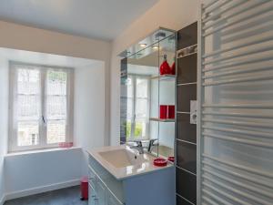 Maisons de vacances Holiday Home Le Manoir - PNR215 by Interhome : photos des chambres
