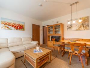 Apartment Am Hohen Bogen-56 by Interhome