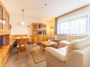 Apartment Am Hohen Bogen-56 by Interhome