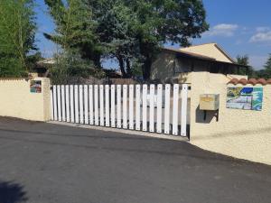 Appartements Gite Canoe Piscine chauffee et Spa en Ardeche Meridionale : photos des chambres