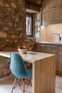 Fotoulas stone studio