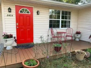 Cozy Cottage near Beaches and Downtown Sarasota - Southgate