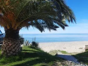 Гостевой дом Мандаринка - Nizhneye Armyanskoye Ushchelʼye