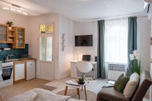 Edna Studio with balcony