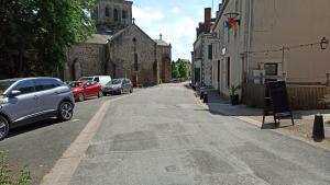 Maisons de vacances Petite maison centre Bourg, 20 min du Puy du Fou : photos des chambres