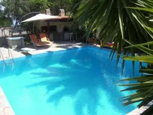 Dina's Villa Isthmia - 伊斯米亚