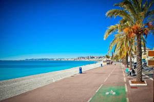 Studio - Clim AC - 5min beach walk - 2min tramway
