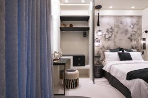 Adrianou at Heart of Plaka