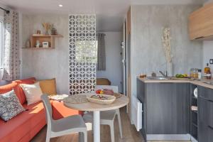 Campings Camping Sunelia la Clementine : Bungalow Familial