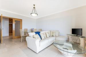 Miradouro Rocha - T2 com Vista Mar