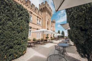 Hotels Hostellerie du Chateau des Fines Roches : photos des chambres