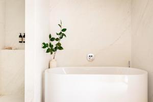 Hotels Domaine de la Reine Margot Paris-Issy - MGallery Collection : photos des chambres