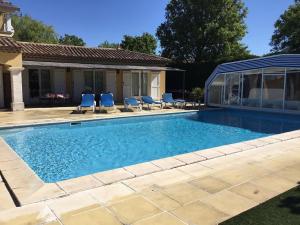 Maisons de vacances Maison avec Piscine : photos des chambres