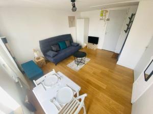 Le studio Aigle - proche quais rive droite - 249